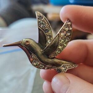 Source Unknown Green and Gold Bird Brooch